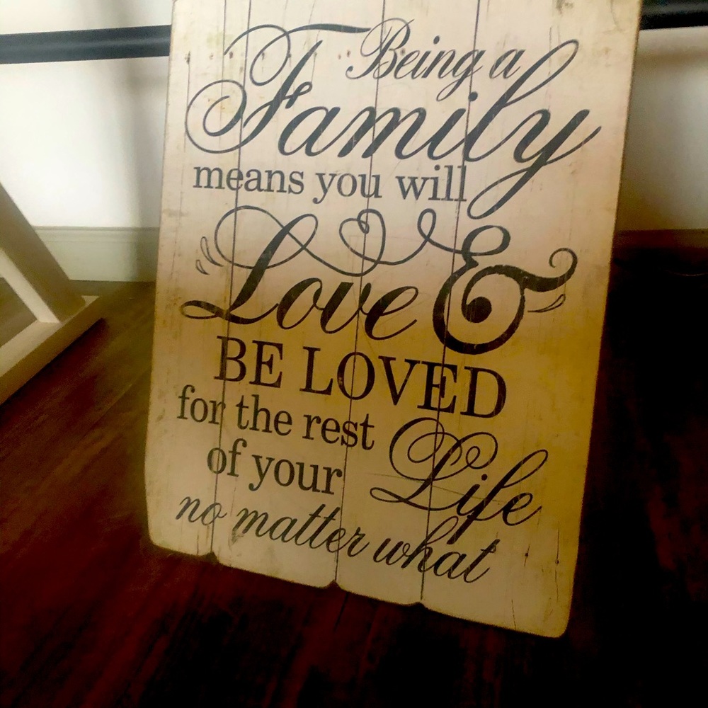 WOODEN/ FAMILY PICTURE 11x14